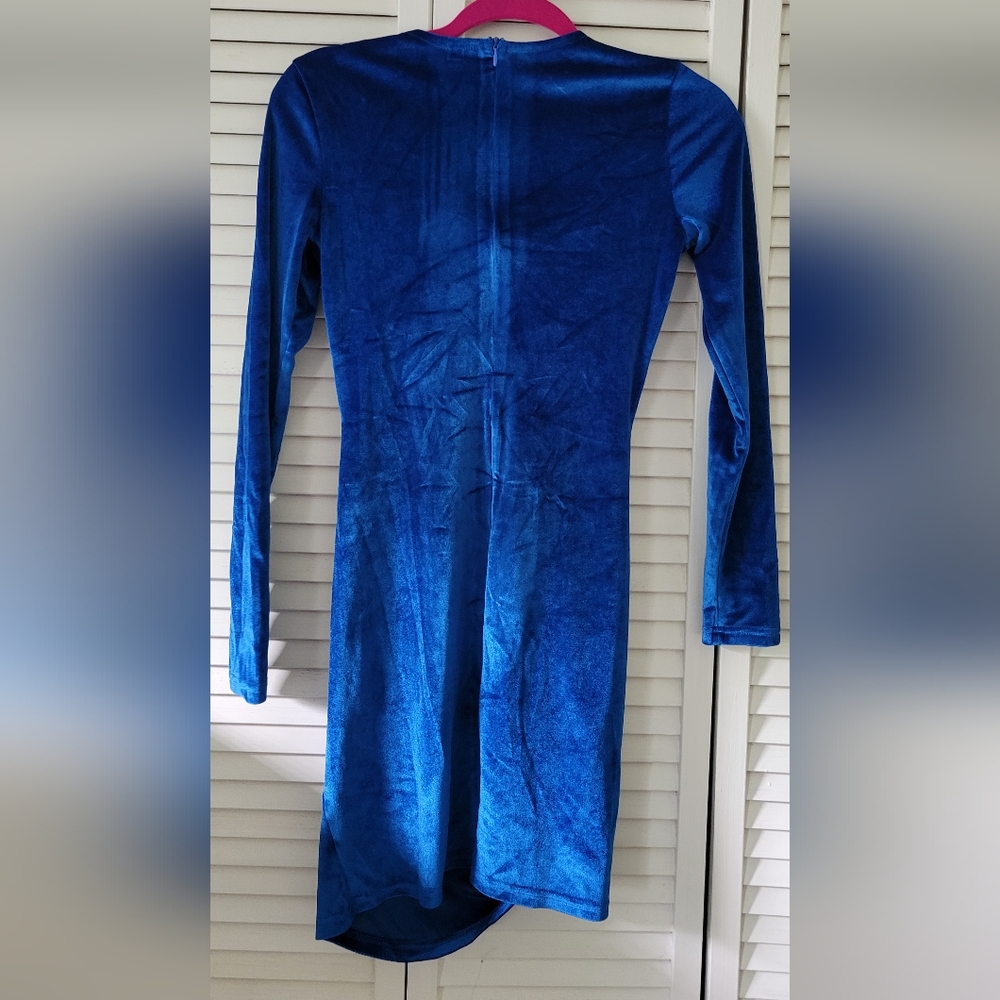 VELVET DRESS - Picture 2 of 3